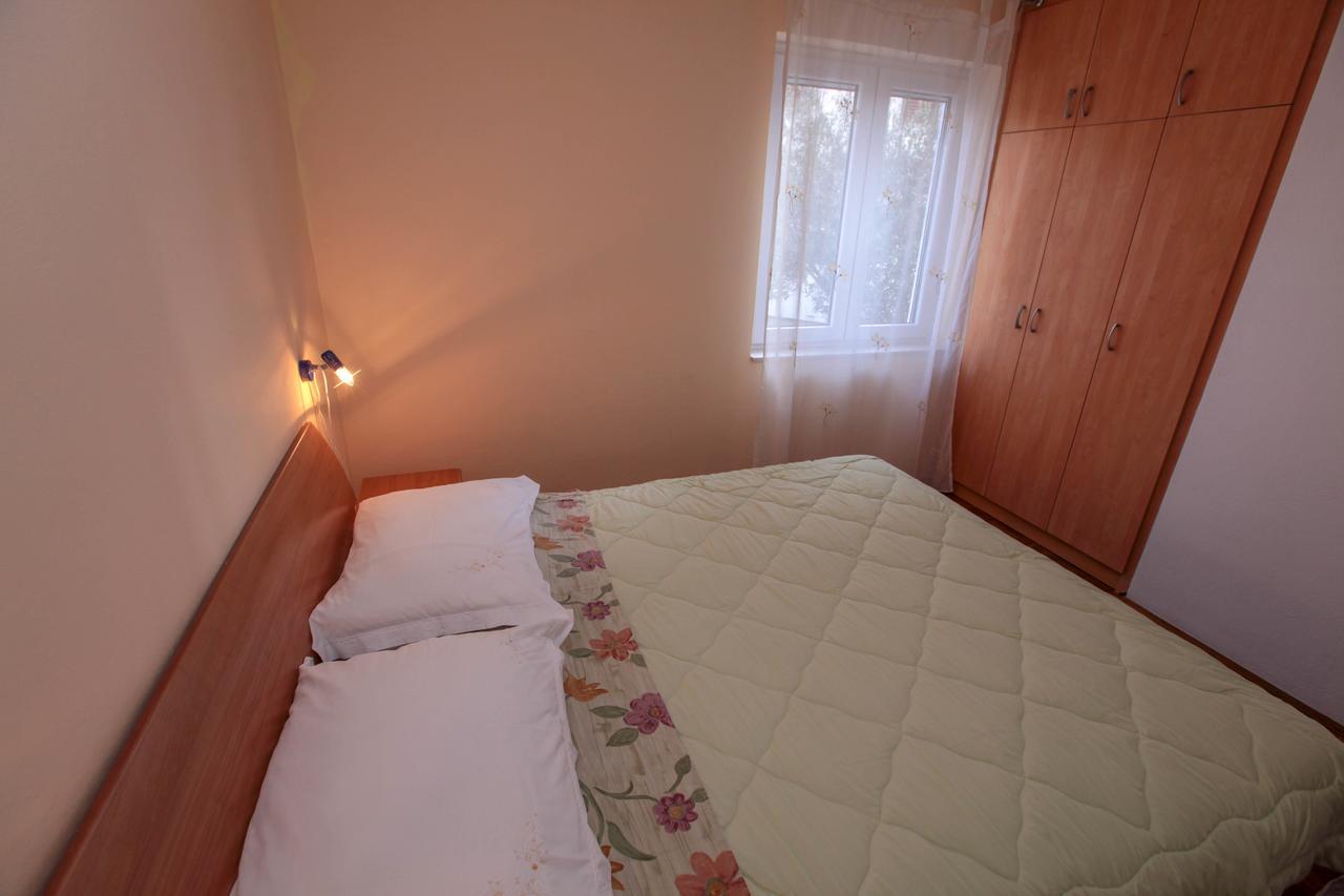 Apartments Mama Рогозница Экстерьер фото